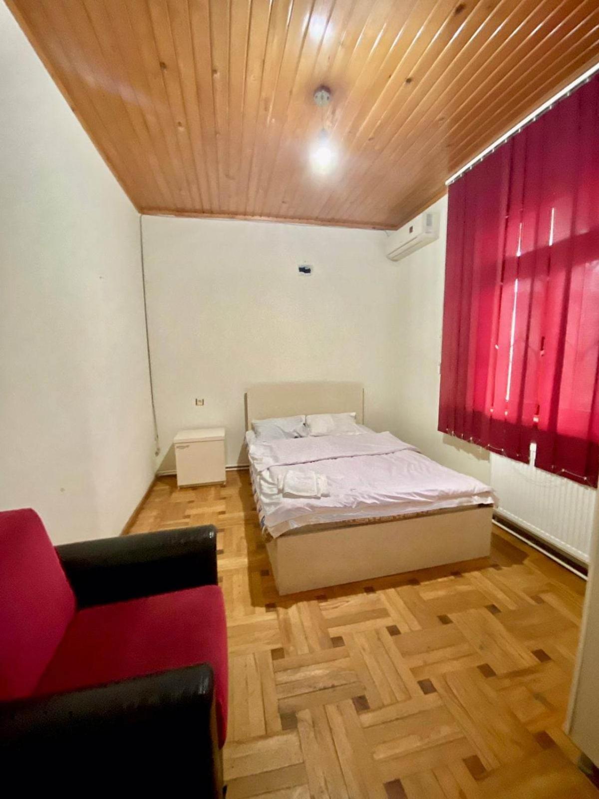 Nino And Ali Apartamento Batumi Exterior foto